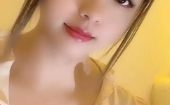 办公室扒开奶罩揉吮奶头A片口述